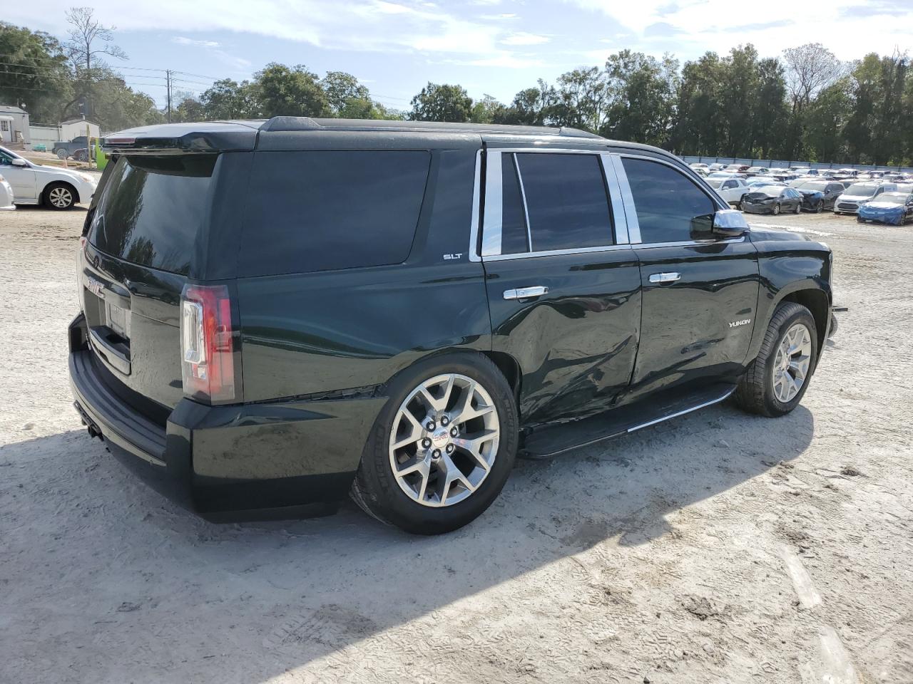 2016 GMC Yukon VIN 1GKS1BKC5GR358052 Copart auction photo, side / undercarriage damage thumbnail 3