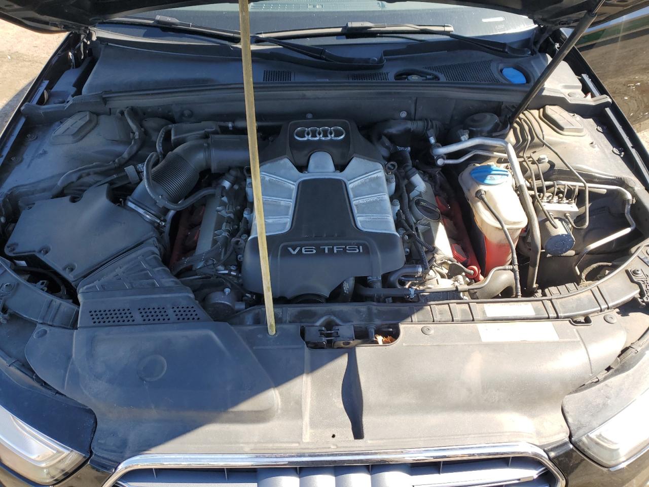 2015 Audi RS4 VIN WAUDGAFL4FA098261 Copart auction photo, rear end damage thumbnail 11