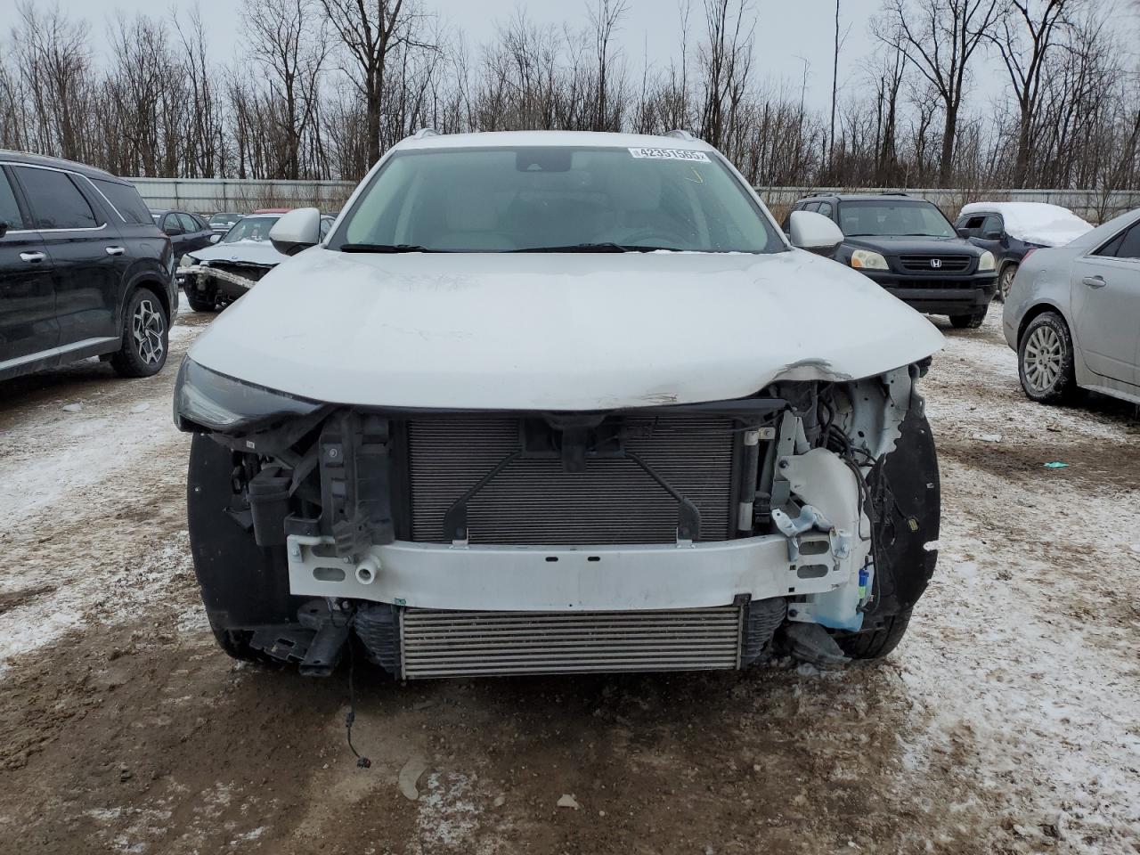 2022 Buick Envision VIN LRBAZLR41ND124374 Copart auction photo, front end / minor dent/scratches damage thumbnail 5