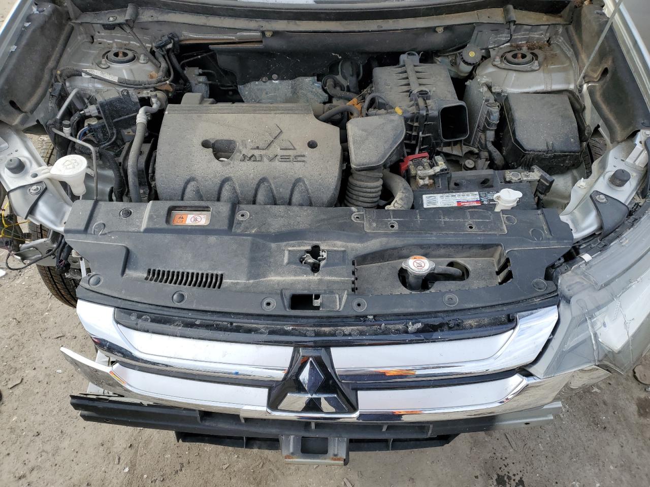 2018 Mitsubishi Outlander VIN JA4AZ3A37JZ061793 Copart auction photo, front end / rear end damage thumbnail 13
