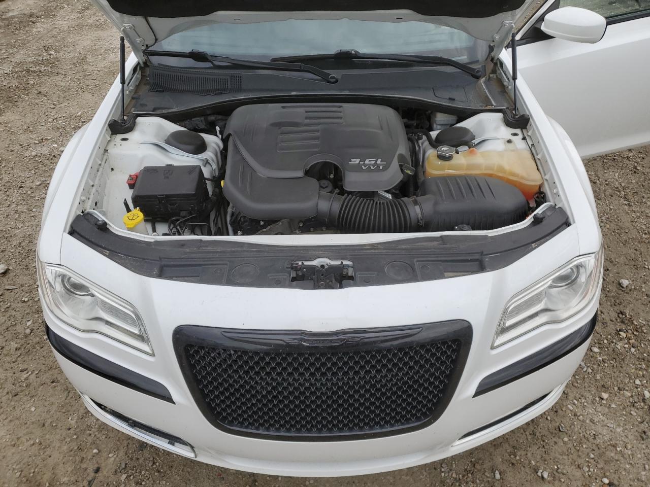2013 Chrysler 300 VIN 2C3CCAAG9DH702300 Copart auction photo, rear end / front end damage thumbnail 11