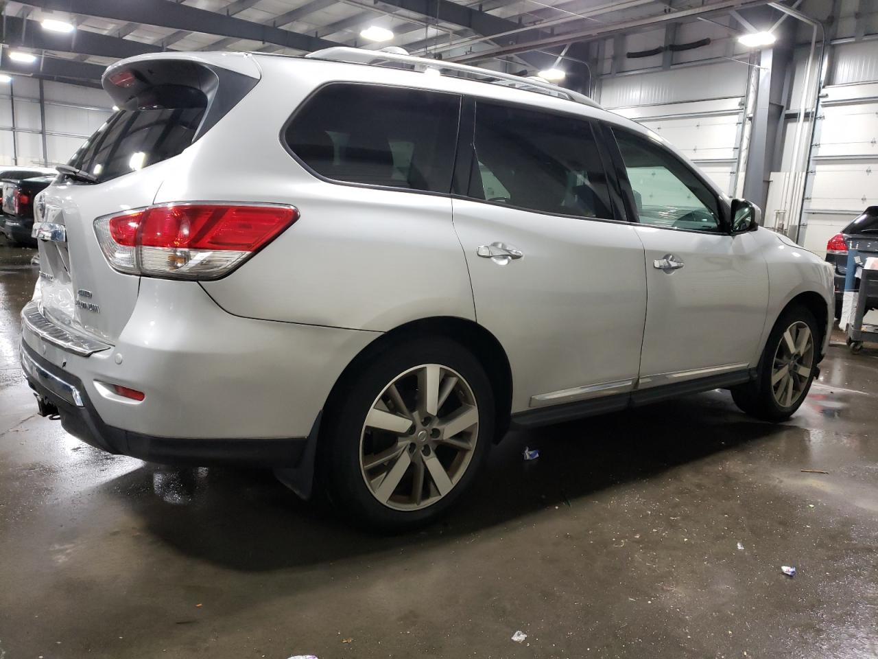 2015 Nissan Pathfinder VIN 5N1AR2MM2FC616952 Copart auction photo, rear end damage thumbnail 3