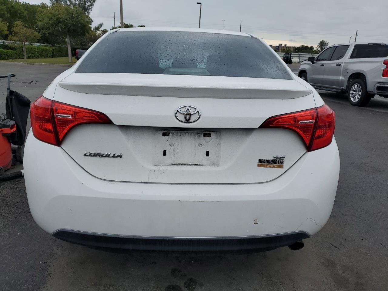 2017 Toyota Corolla VIN 5YFBURHE5HP632432 Copart auction photo, front end / side damage thumbnail 6