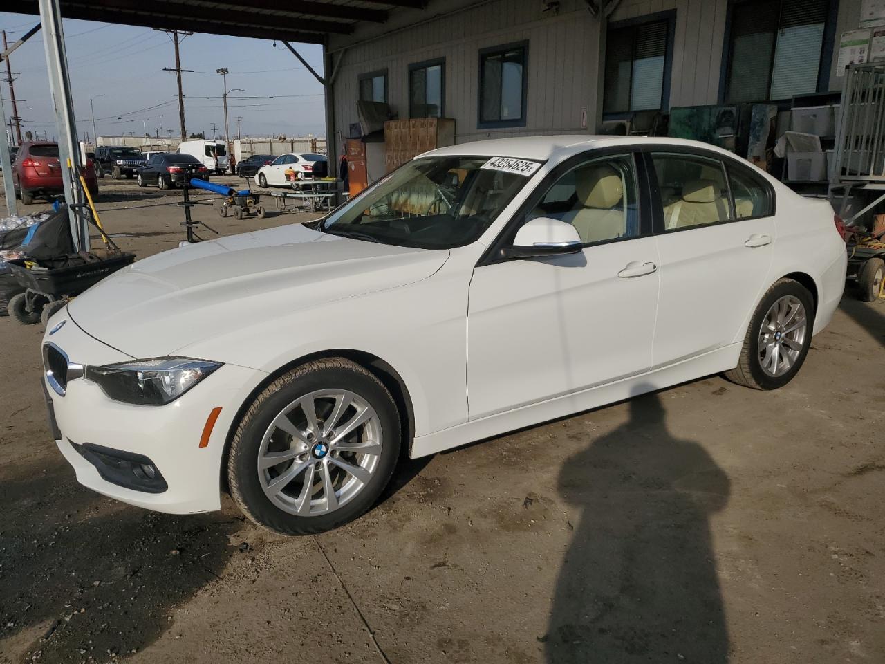 2017 BMW 3er VIN WBA8E1G50HNU15147