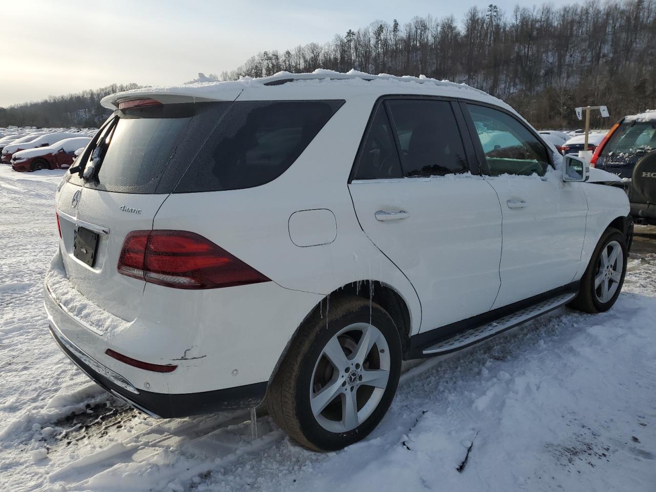 2018 Mercedes-Benz GLE VIN 4JGDA5HBXJB030562 Copart auction photo, front end damage thumbnail 3