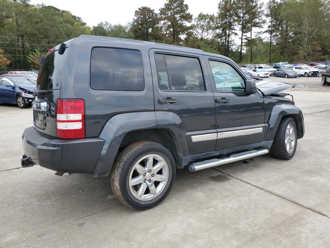 2010 Jeep Liberty (North America) VIN 1J4PP5GK6AW154932 Copart auction photo, front end damage thumbnail 3