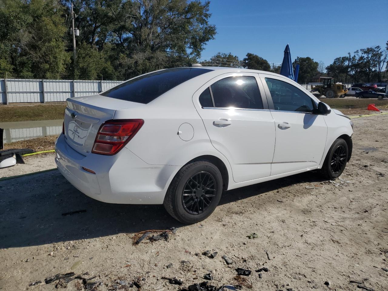 2019 Chevrolet Sonic VIN 1G1JD5SB5K4111491 Copart auction photo, front end damage thumbnail 3