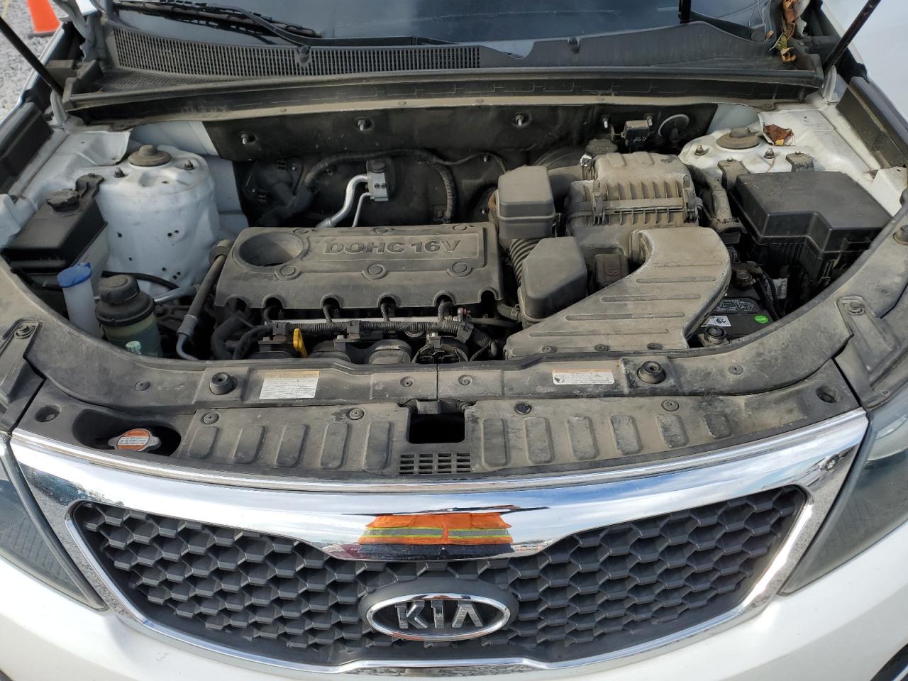 2011 KIA Sorento VIN 5XYKT4A14BG175380 Copart auction photo, rear end damage thumbnail 12