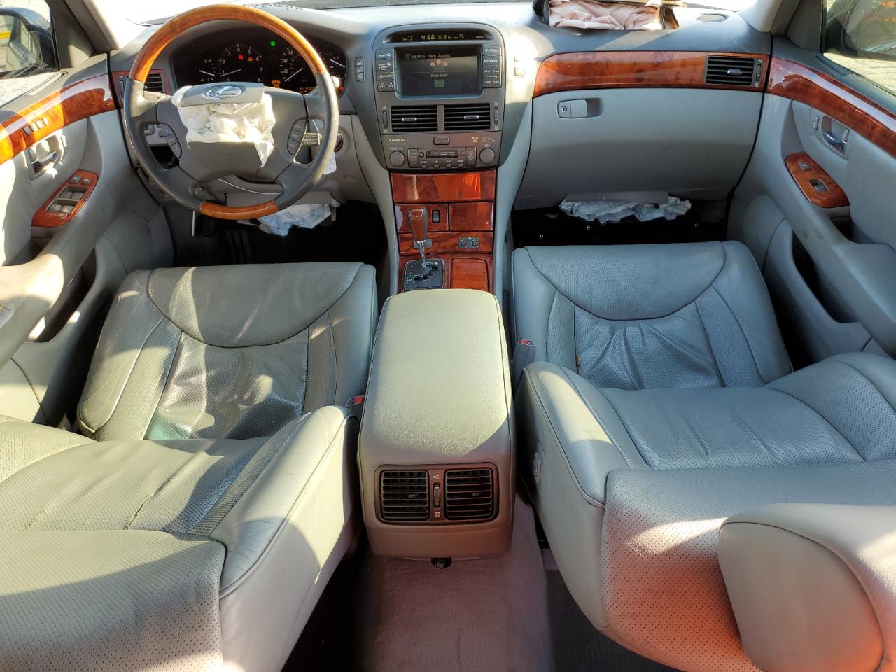 2004 Lexus LS VIN JTHBN36F040156115 Copart auction photo, front end / minor dent/scratches damage thumbnail 8