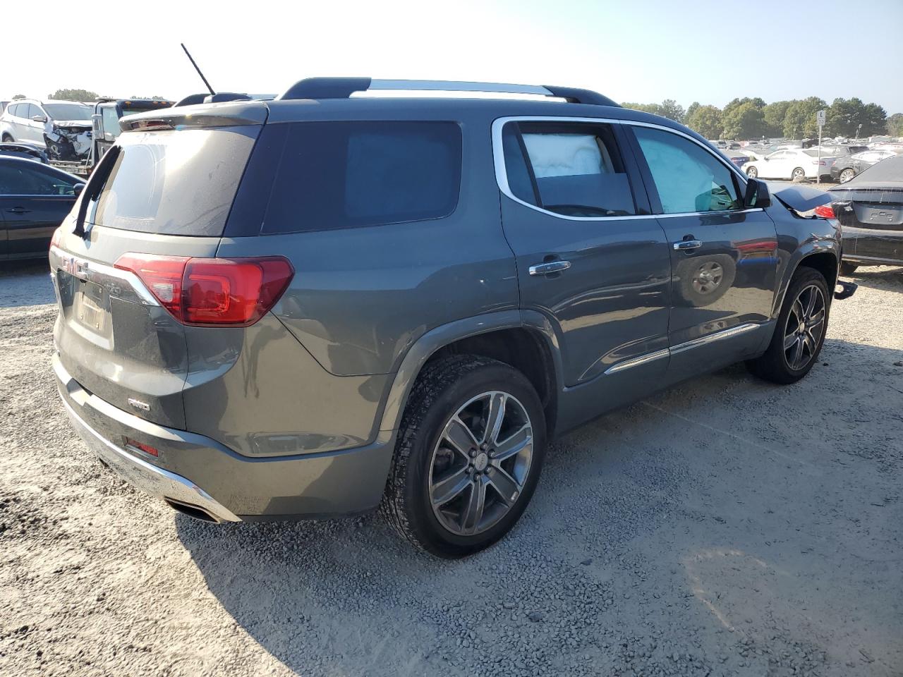 2017 GMC Acadia VIN 1GKKNXLS4HZ238526 Copart auction photo, front end / minor dent/scratches damage thumbnail 3