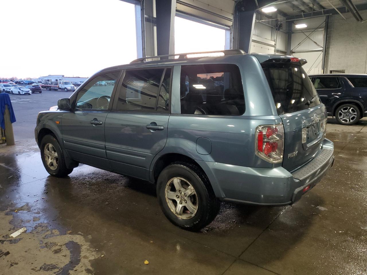 2006 Honda Pilot VIN 5FNYF18596B005974 Copart auction photo, rear end / side damage thumbnail 2