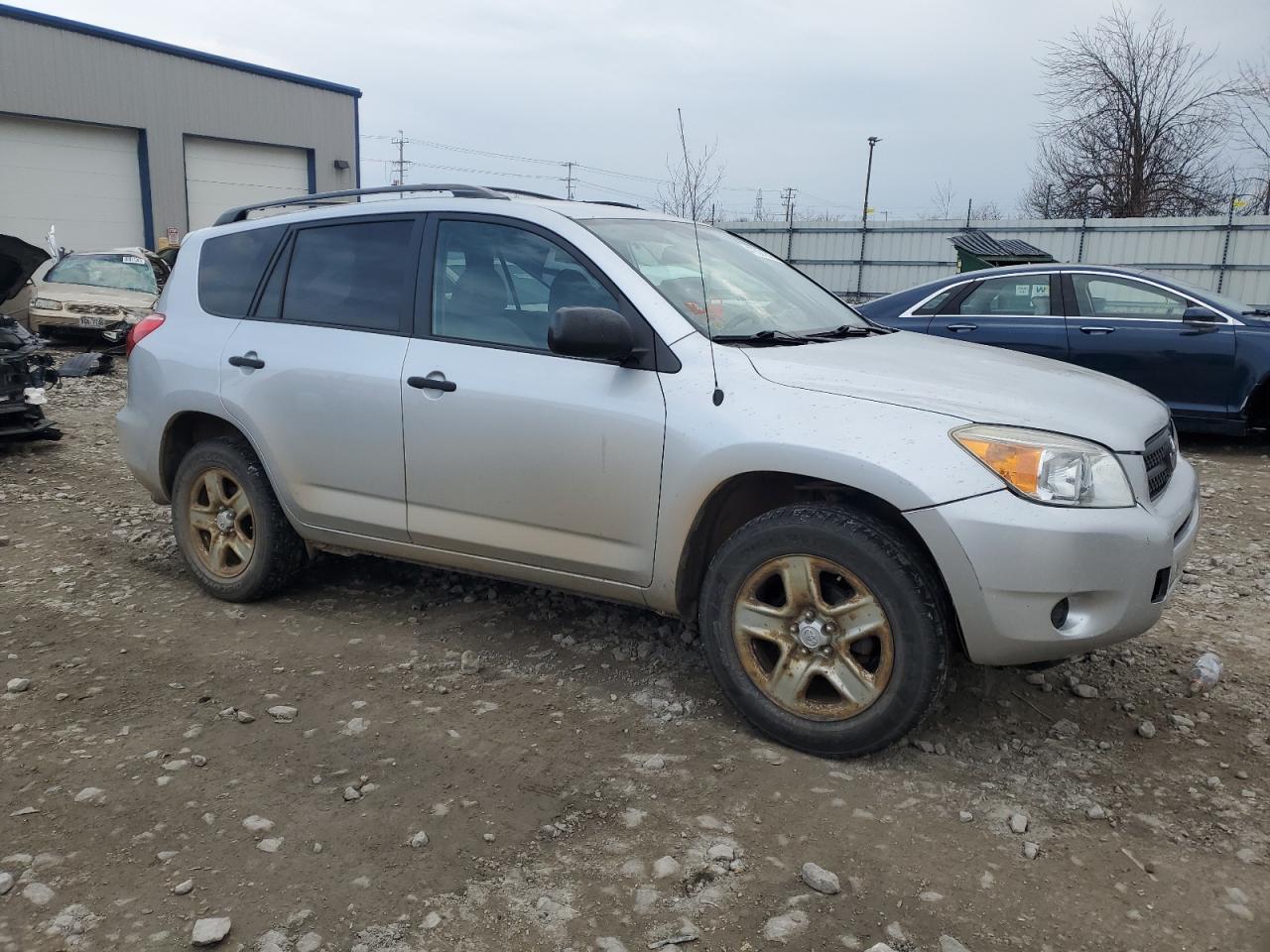 2006 Toyota RAV 4 VIN JTMBD33V465047081 Copart auction photo, front end damage thumbnail 4