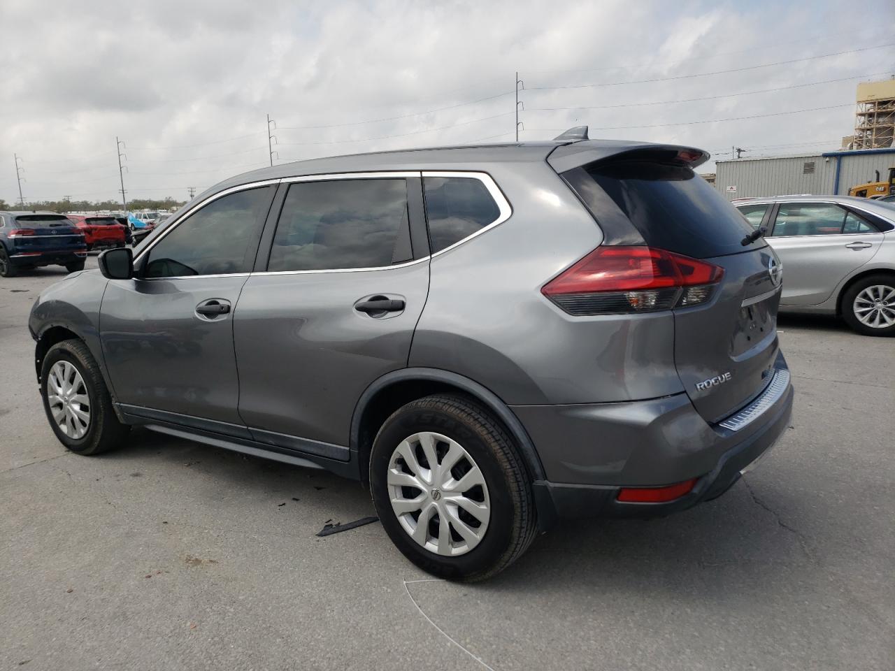 2018 Nissan Rogue VIN KNMAT2MT2JP531480 Copart auction photo, front end damage thumbnail 2