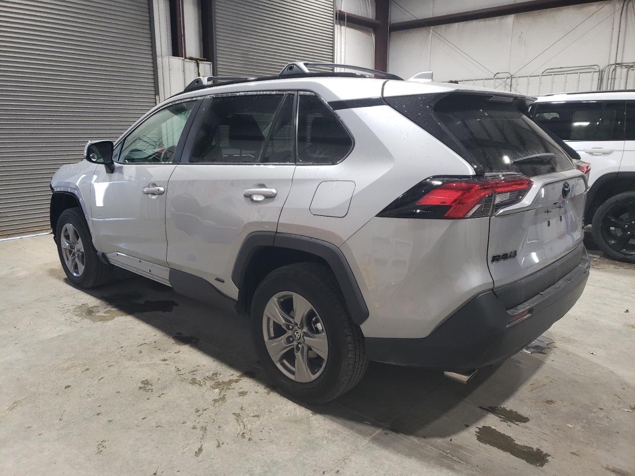 2024 Toyota RAV 4 VIN 2T3RWRFV2RW227535 Copart auction photo, front end / side damage thumbnail 2