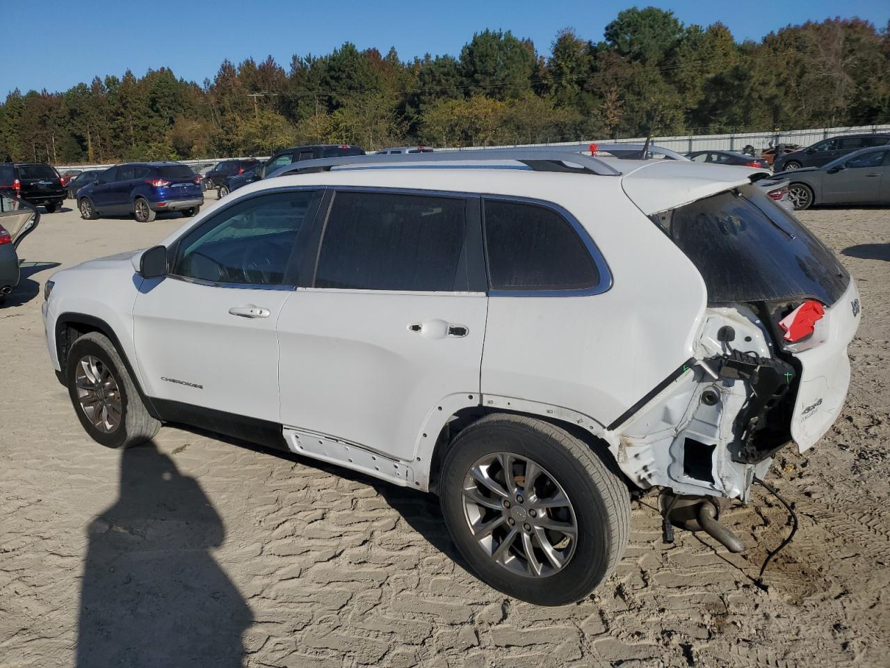 2019 Jeep Grand Cherokee VIN 1C4PJMLB3KD472768 Copart auction photo, rear end / side damage thumbnail 2