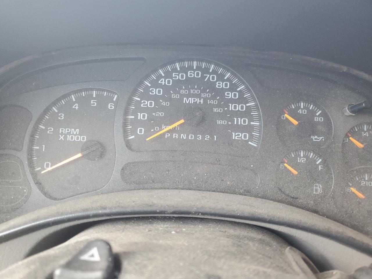 2006 Chevrolet Silverado VIN 2GCEK13T961219063 Copart auction photo, front end damage thumbnail 9