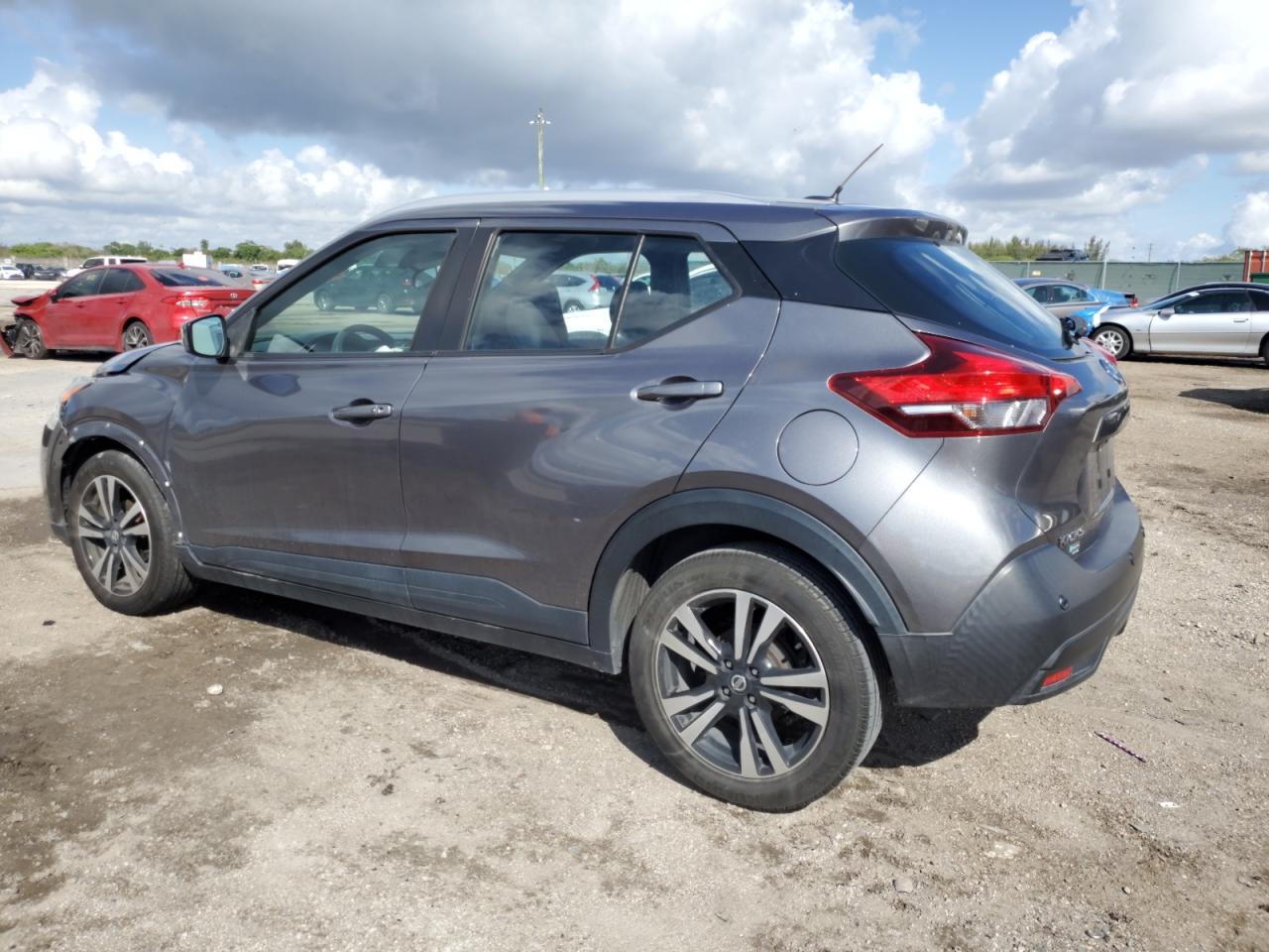 2020 Nissan Kicks VIN 3N1CP5CV8LL481672 Copart auction photo, front end damage thumbnail 2