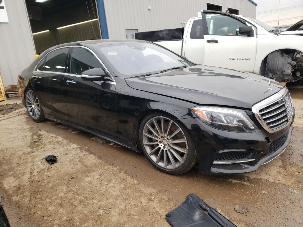 2015 Mercedes-Benz S-klasse VIN WDDUG8FB7FA137367 Copart auction photo, burn damage thumbnail 4