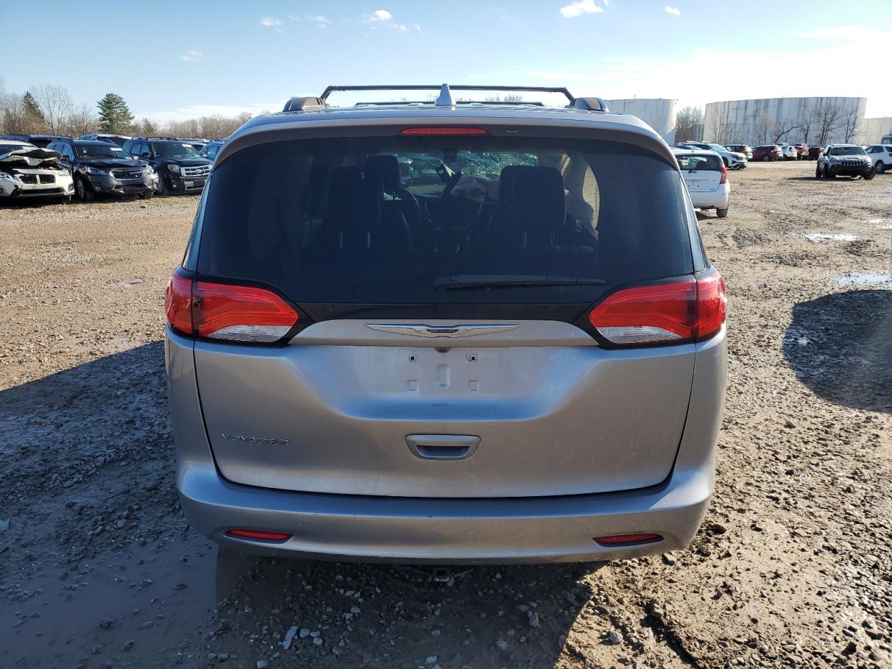 2020 Chrysler Voyager VIN 2C4RC1DG4LR148433 Copart auction photo, all over damage thumbnail 6