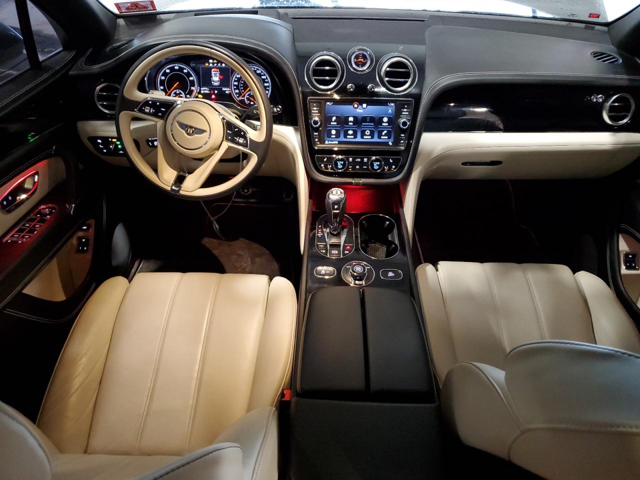 2019 Bentley Bentayga VIN SJAAM2ZV9KC026702 Copart auction photo, front end / minor dent/scratches damage thumbnail 8