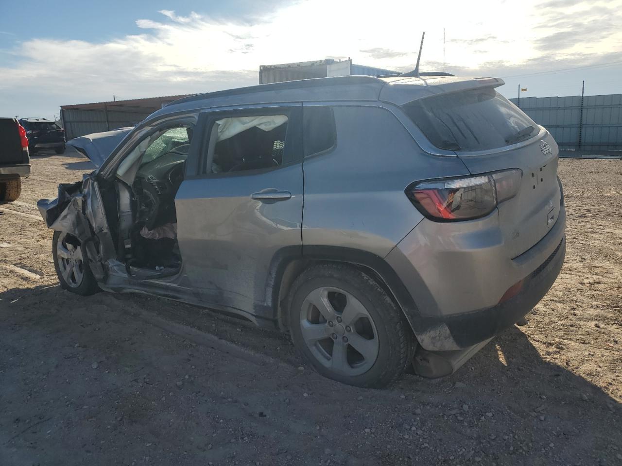2019 Jeep Compass VIN 3C4NJCBBXKT855829 Copart auction photo, front end damage thumbnail 2