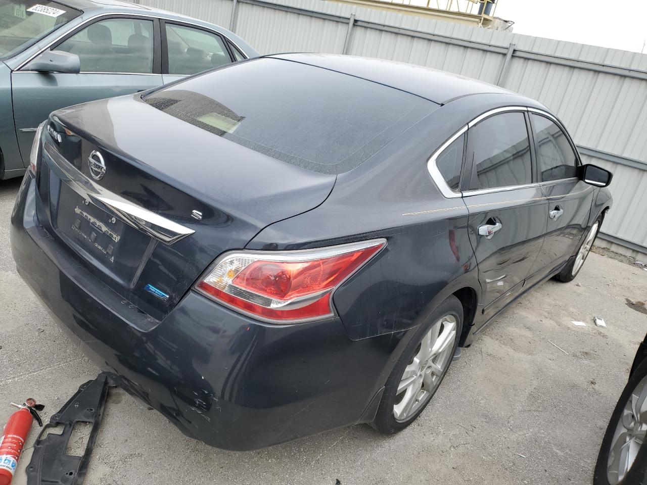 2014 Nissan Altima VIN 1N4AL3AP1EC123021 Copart auction photo, front end damage thumbnail 3