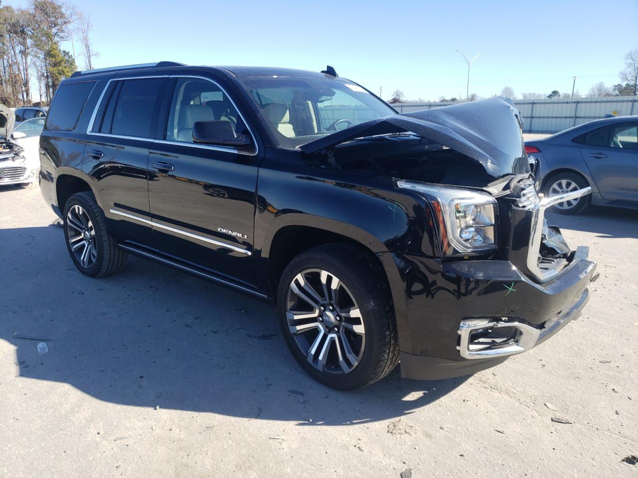 2019 GMC Yukon VIN 1GKS2CKJ0KR373486 Copart auction photo, front end / side damage thumbnail 4