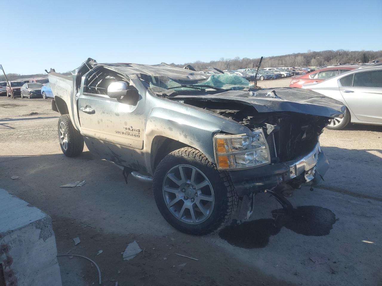 2009 Chevrolet Silverado VIN 1GCEC29J79Z295935 Copart auction photo, rollover / top/roof damage thumbnail 4