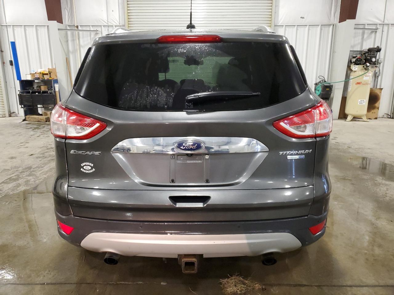 2016 Ford Escape VIN 1FMCU9J92GUC59185 Copart auction photo, front end / rear end damage thumbnail 6