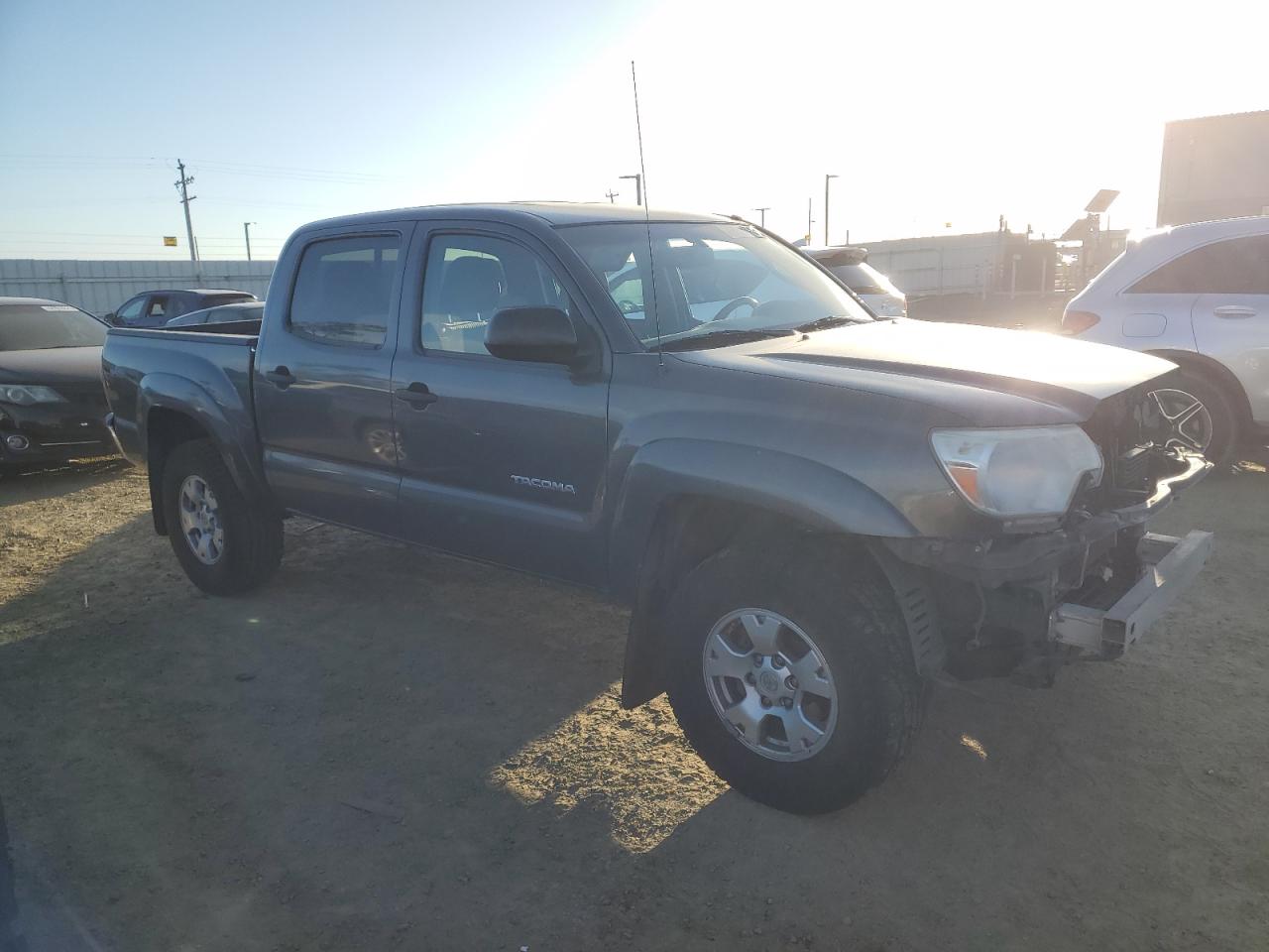 2013 Toyota Tacoma VIN 3TMJU4GN2DM149286 Copart auction photo, front end / rear end damage thumbnail 4