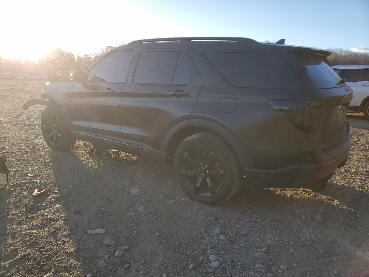 2023 Ford Explorer VIN 1FM5K8GC4PGB28351 Copart auction photo, front end / minor dent/scratches damage thumbnail 2