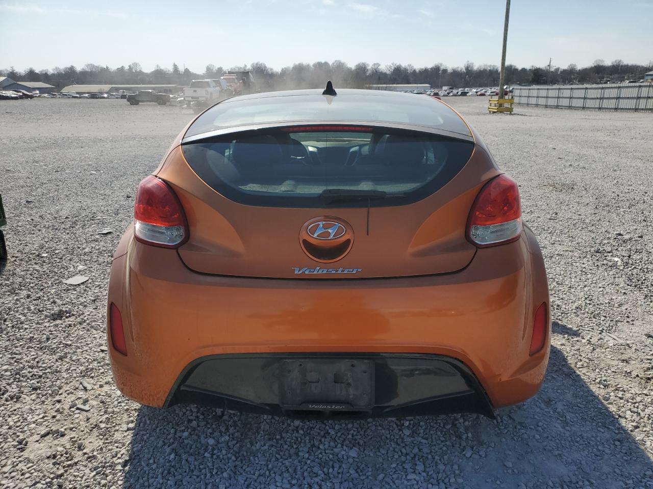 2013 Hyundai Veloster VIN KMHTC6AD9DU118549 Copart auction photo, front end / minor dent/scratches damage thumbnail 6