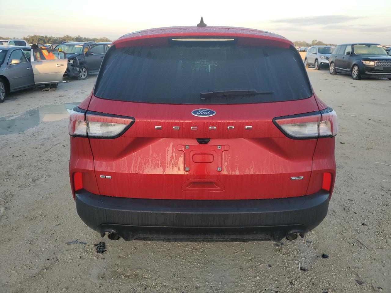 2022 Ford Escape VIN 1FMCU0BZ5NUB08168 Copart auction photo, water/flood damage thumbnail 6