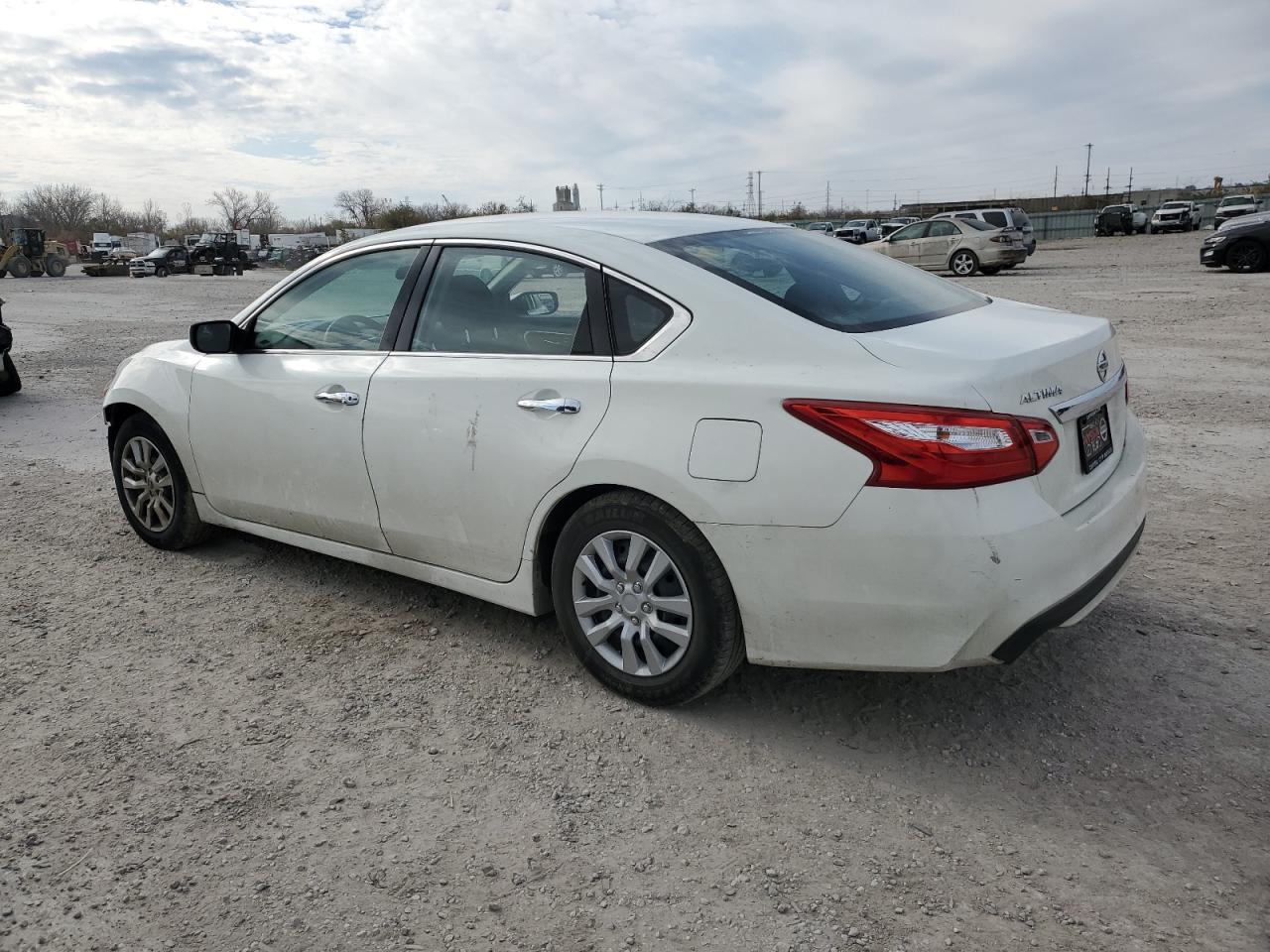 2016 Nissan Altima VIN 1N4AL3AP3GC236133 Copart auction photo, all over / minor dent/scratches damage thumbnail 2