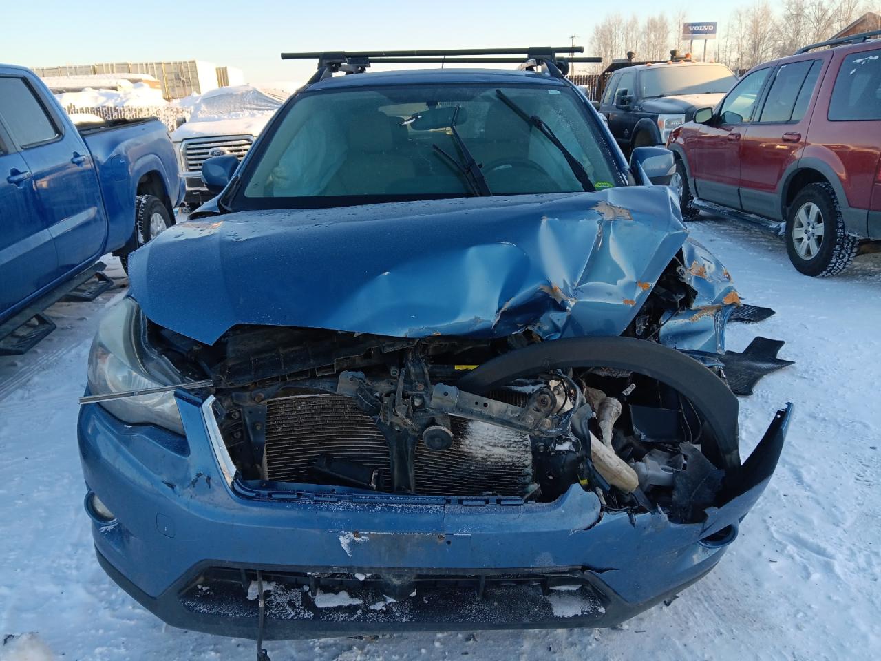 2014 Subaru XV VIN JF2GPBCC9EH334355 Copart auction photo, front end damage thumbnail 5