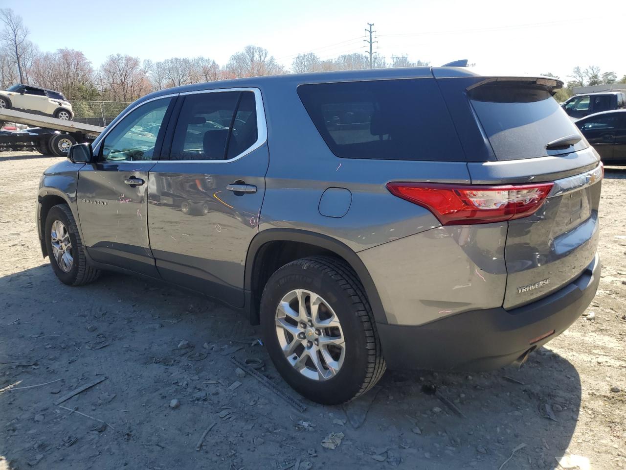 2019 Chevrolet Traverse VIN 1GNERFKW3KJ164623 Copart auction photo, front end / side damage thumbnail 2