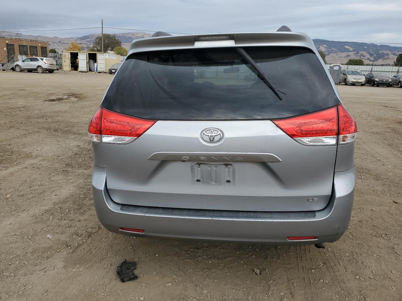 2014 Toyota Sienna VIN 5TDKK3DC8ES437256 Copart auction photo, front end / side damage thumbnail 6