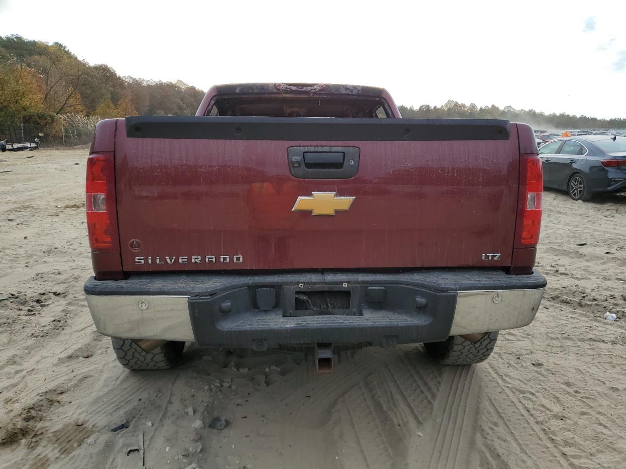 2013 Chevrolet Silverado VIN 3GCPKTE79DG256235 Copart auction photo, burn damage thumbnail 6