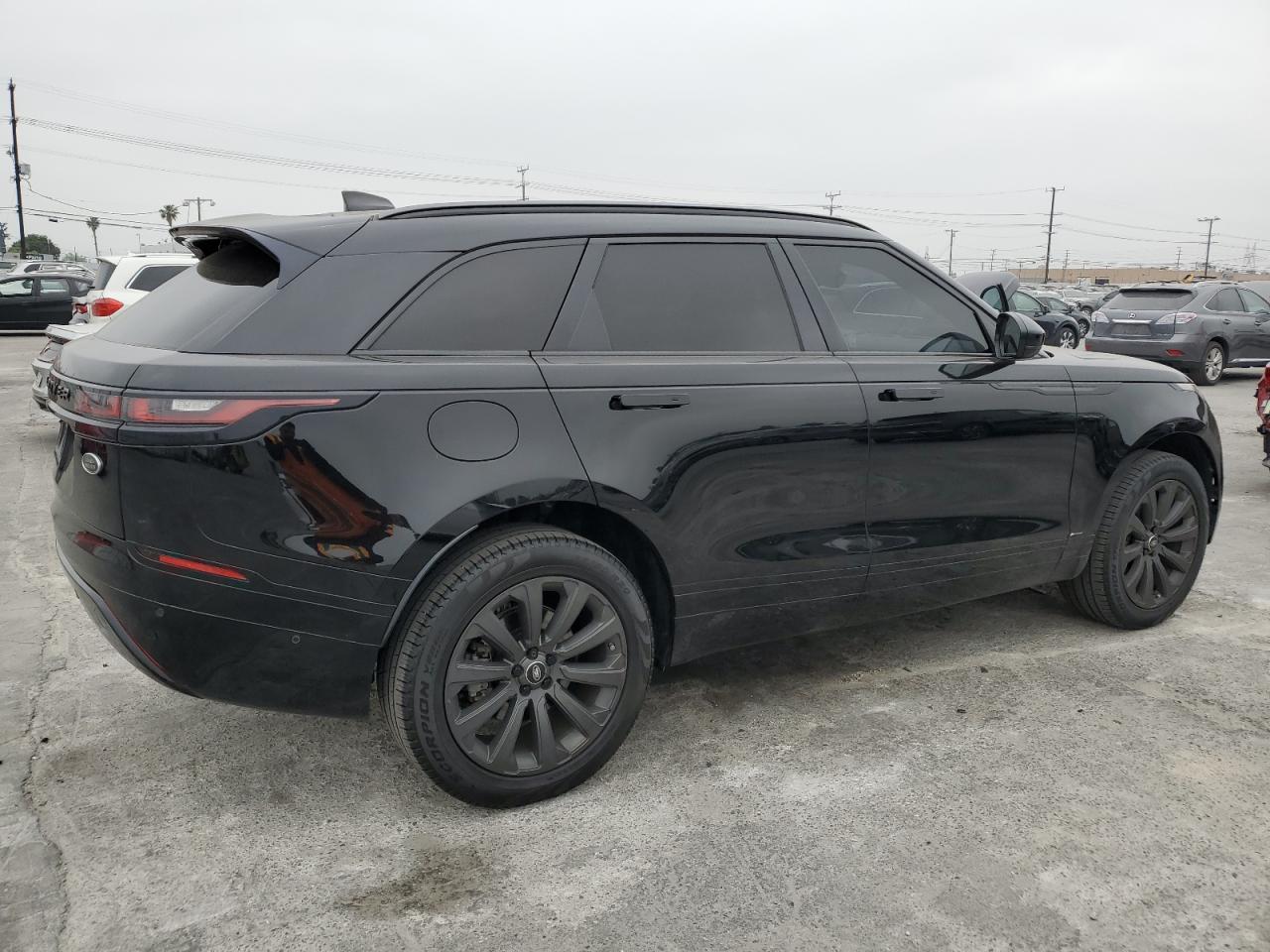 2018 Land Rover Range Rover VIN SALYL2RX2JA778522 Copart auction photo, minor dent/scratches damage thumbnail 3