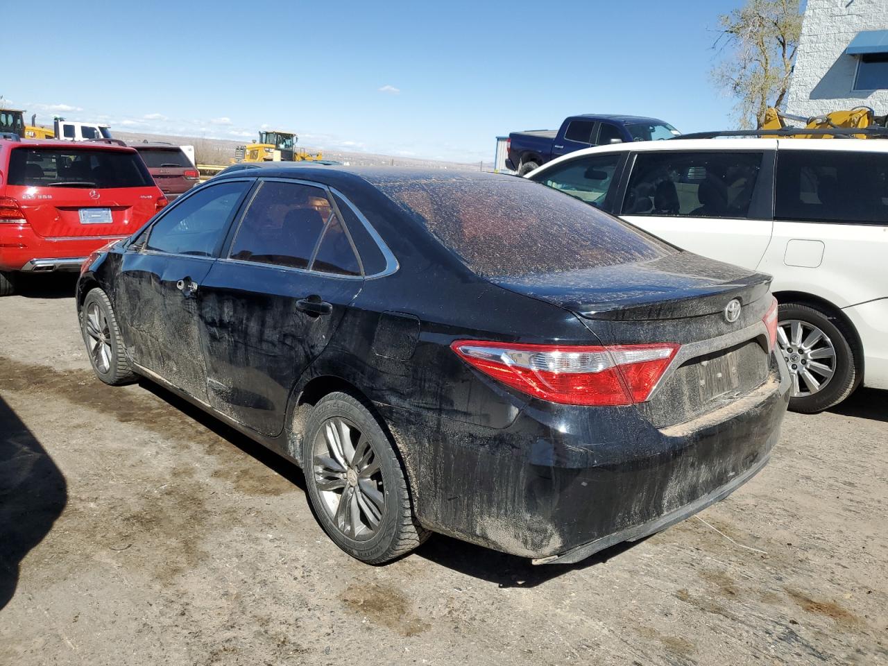 2016 Toyota Camry VIN 4T1BF1FK6GU138386 Copart auction photo, side / front end damage thumbnail 2