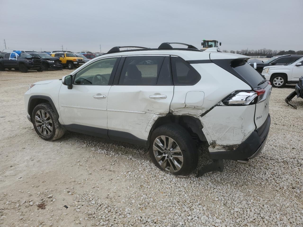 2019 Toyota RAV 4 VIN JTMN1RFV8KD009423 Copart auction photo, rear end / side damage thumbnail 2