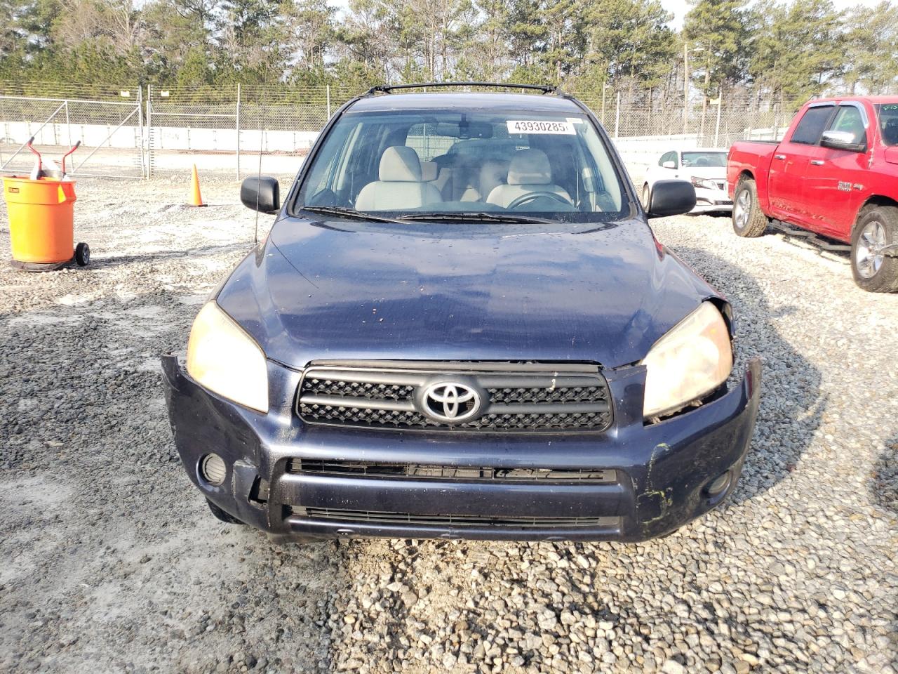 2006 Toyota RAV 4 VIN JTMZD33V665027896 Copart auction photo, front end / side damage thumbnail 5