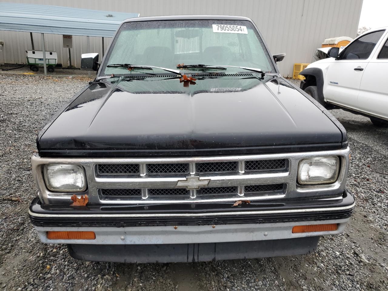 1993 Chevrolet S-10 Pickup VIN 1GCCS14ZXP8165295 Copart auction photo, side damage thumbnail 5