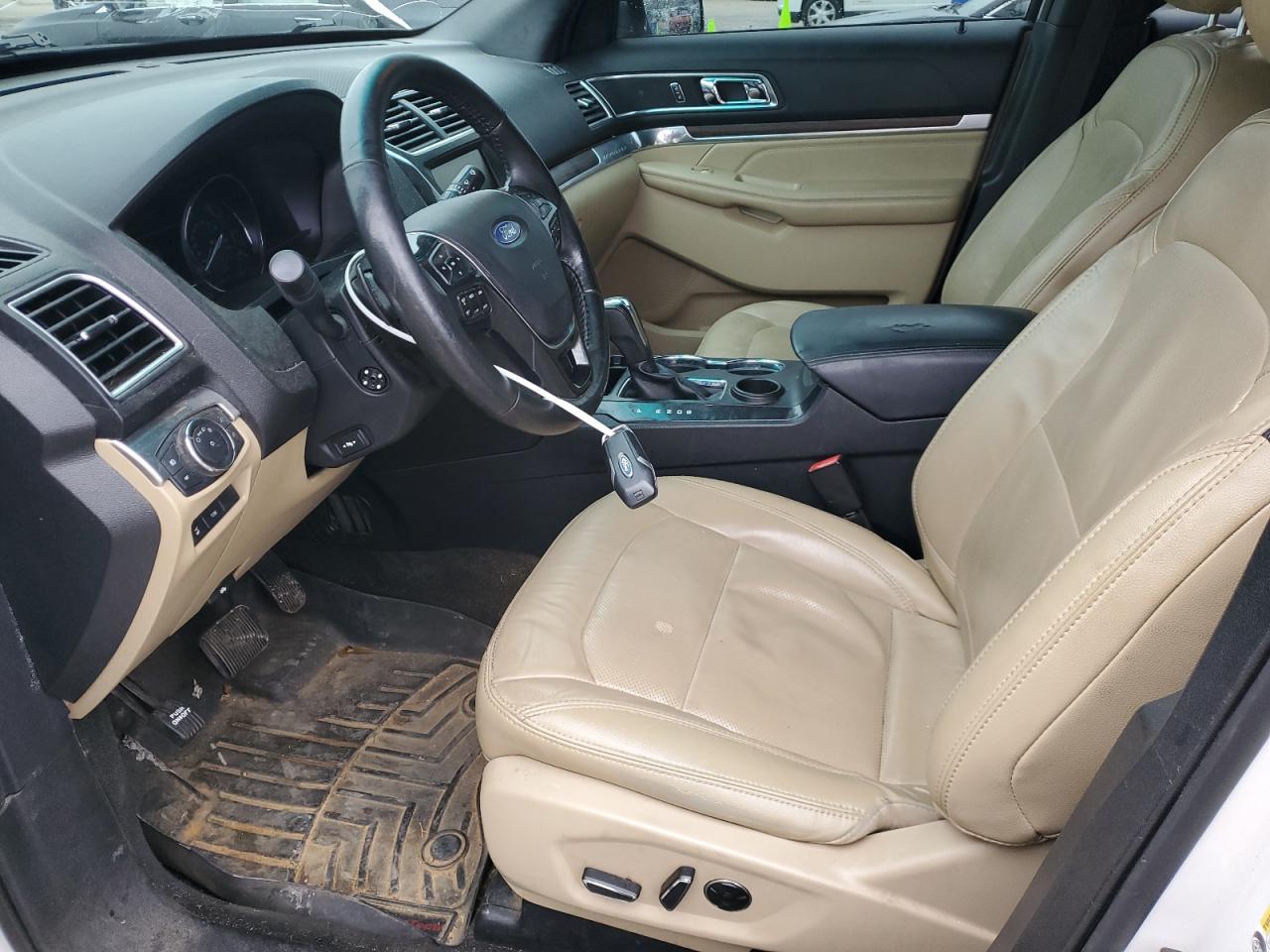 2016 Ford Expedition VIN 1FM5A7F87GGC64240 Copart auction photo, front end damage thumbnail 7