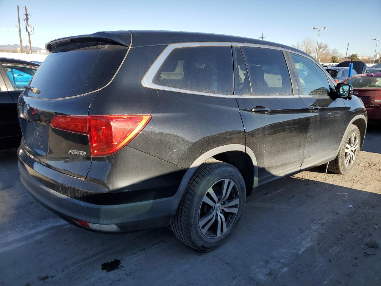 2017 Honda Pilot VIN 5FNYF6H53HB047086 Copart auction photo, front end / rear end damage thumbnail 3