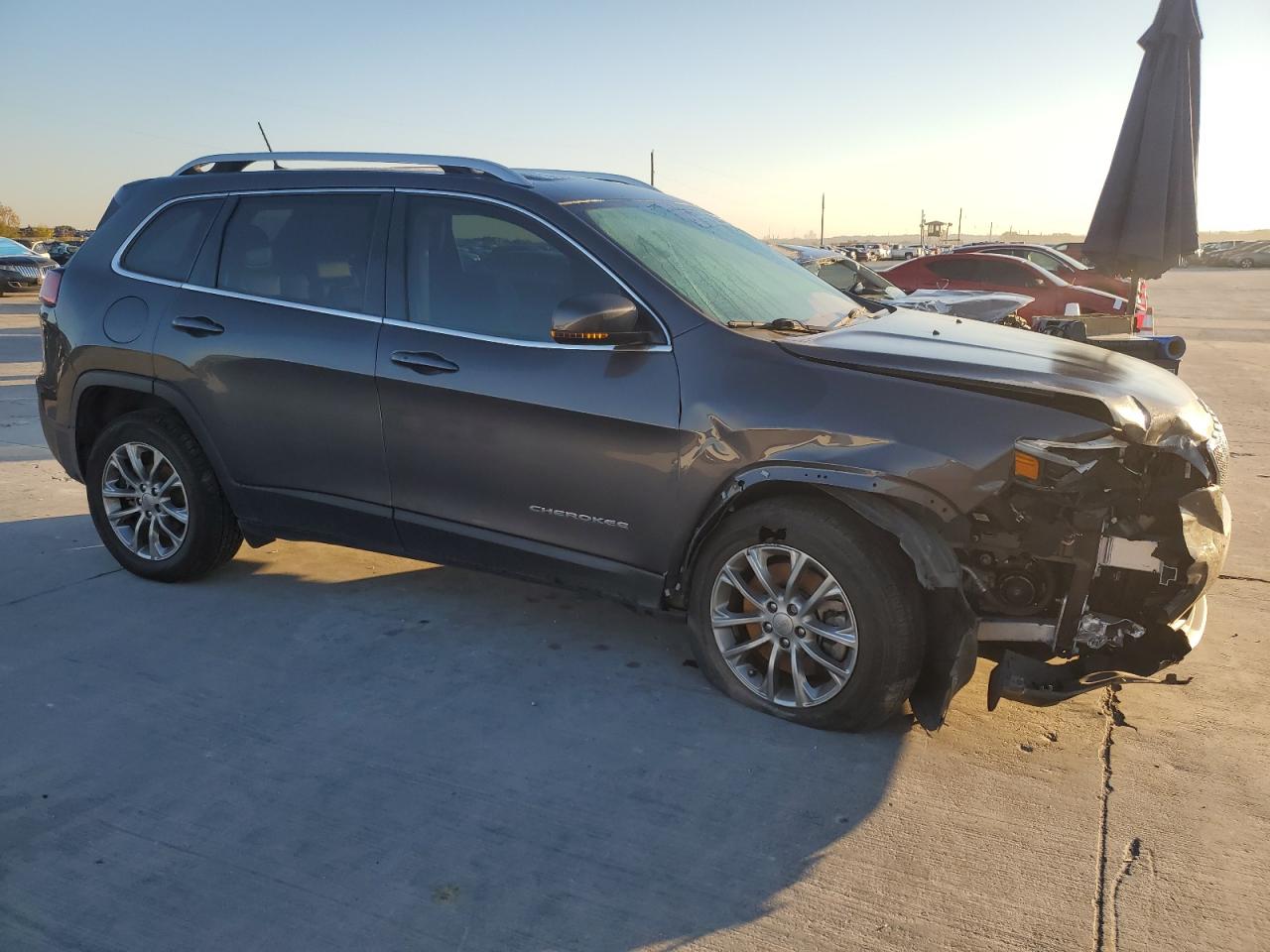 2021 Jeep Grand Cherokee VIN 1C4PJLLB4MD174209 Copart auction photo, front end / minor dent/scratches damage thumbnail 4
