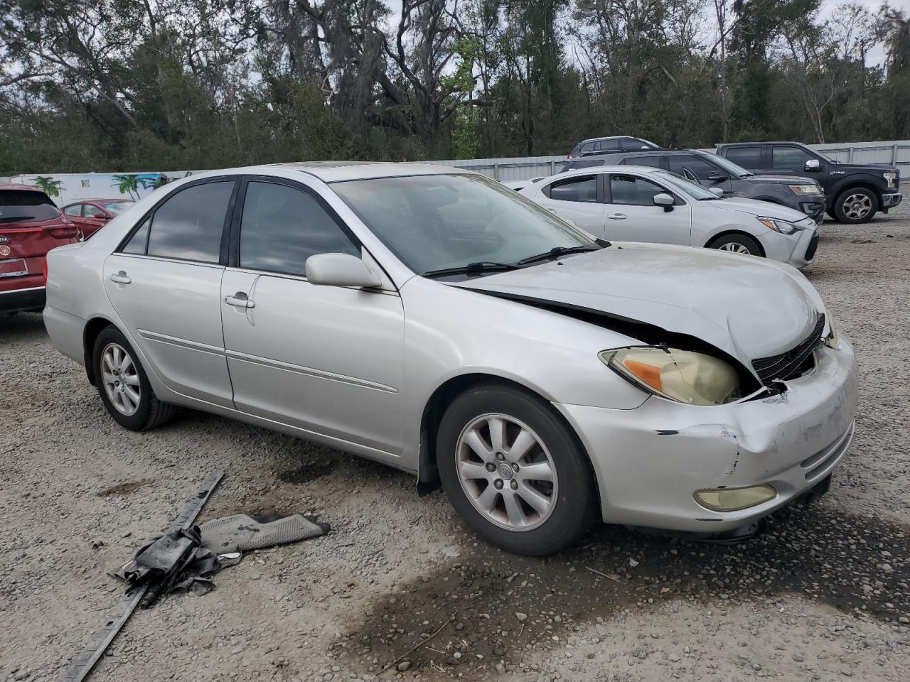 2004 Toyota Camry VIN 4T1BF30KX4U584542 Copart auction photo, front end damage thumbnail 4