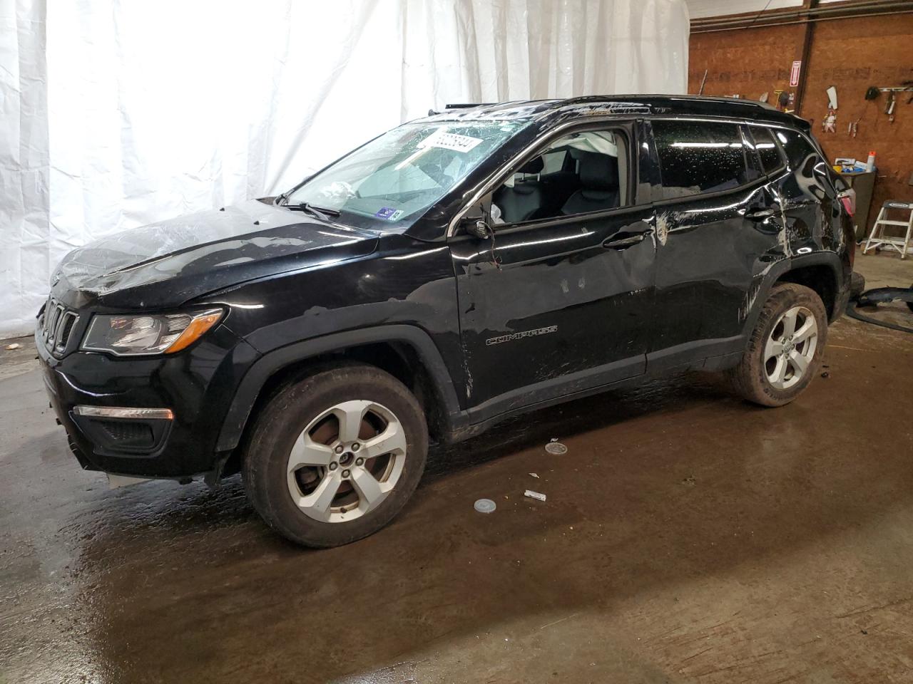 2018 Jeep Compass VIN 3C4NJDBBXJT131563
