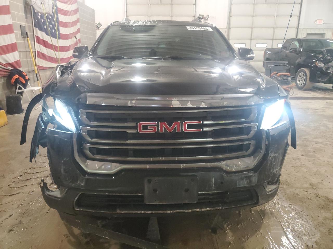 2020 GMC Acadia VIN 1GKKNLLS2LZ106334 Copart auction photo, front end / side damage thumbnail 5