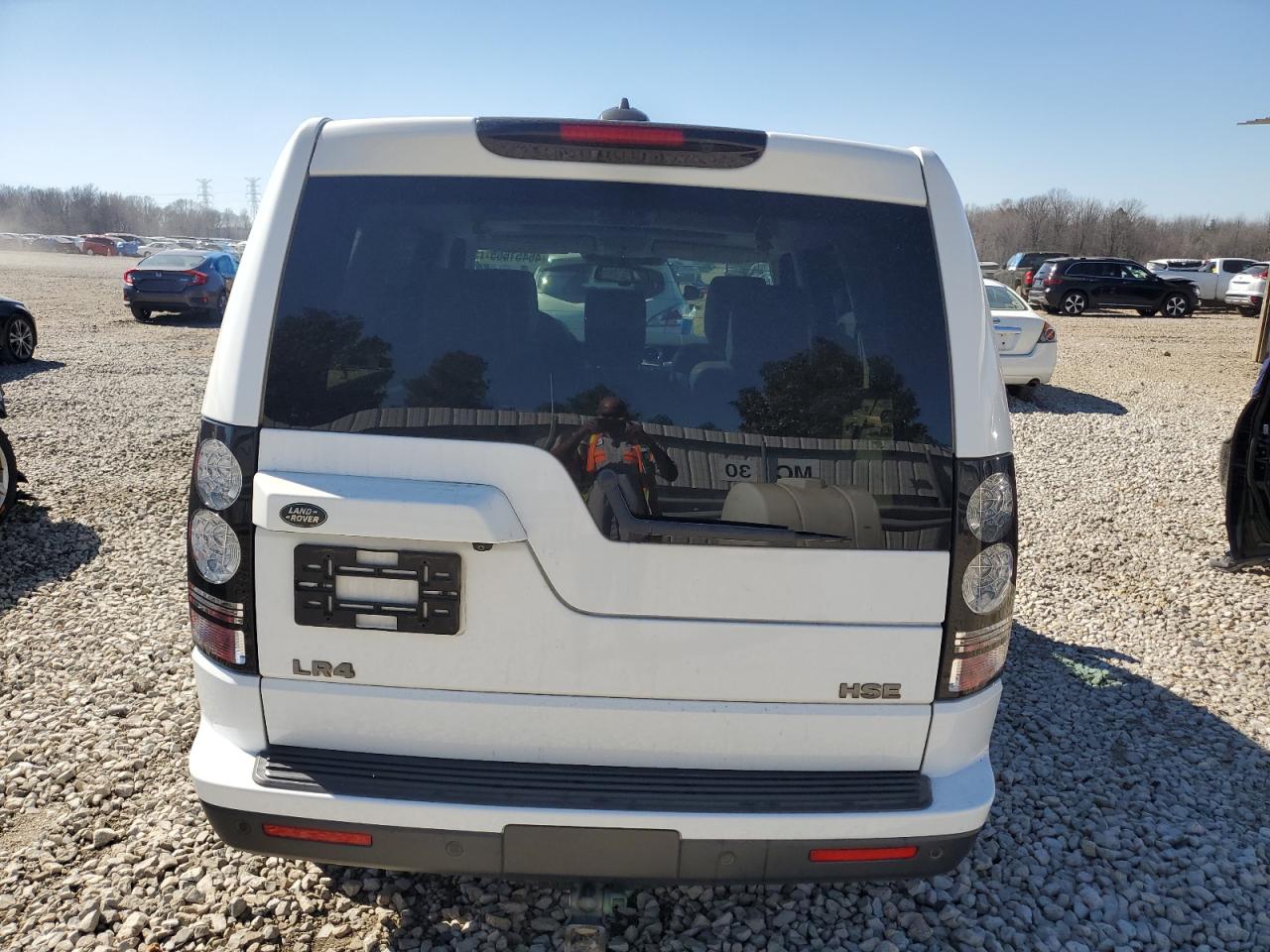 2015 Land Rover LR4 VIN SALAG2V60FA743343 Copart auction photo, normal wear damage thumbnail 6